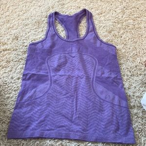 Lululemon workout top